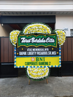 Papan Bunga Duka di Cikangkung